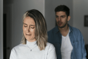 Leia mais sobre o artigo Dependência Emocional: quando o amor vira prisão